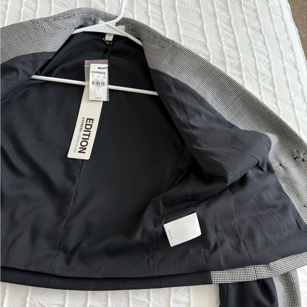 Express Blazer - Picture 10 of 10
